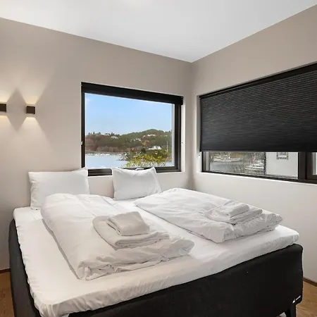 High-end With Private Rooftop And Sea Line וילה ברגן