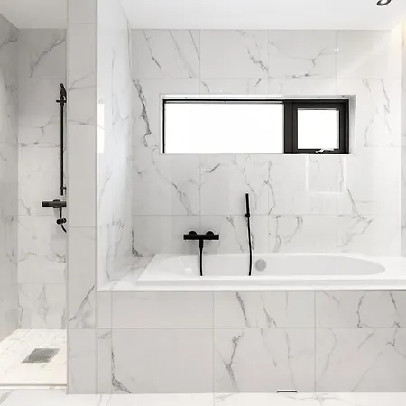 High-end With Private Rooftop And Sea Line