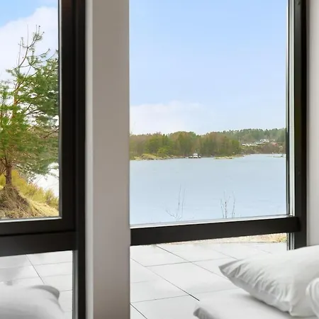 High-end With Private Rooftop And Sea Line * ברגן