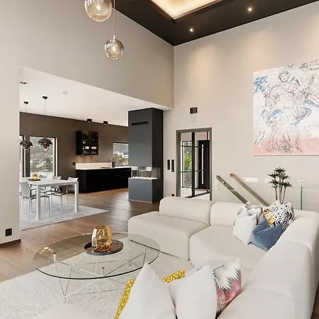 High-end With Private Rooftop And Sea Line וילה