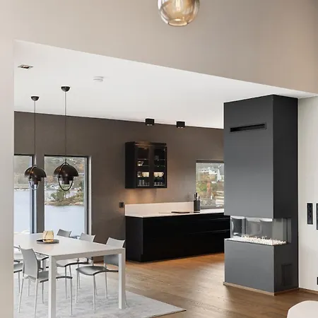 High-end With Private Rooftop And Sea Line * ברגן