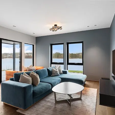 High-end With Private Rooftop And Sea Line * ברגן