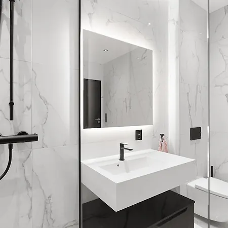 High-end With Private Rooftop And Sea Line * ברגן