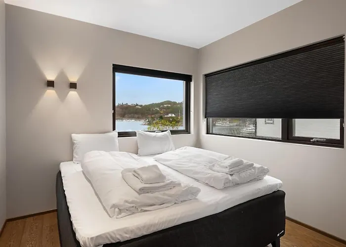 High-end With Private Rooftop And Sea Line Вилла Берген