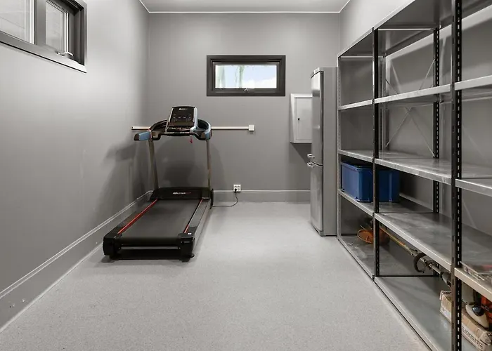 High-end With Private Rooftop And Sea Line برغن