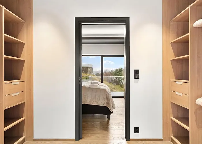 High-end With Private Rooftop And Sea Line Вилла Берген