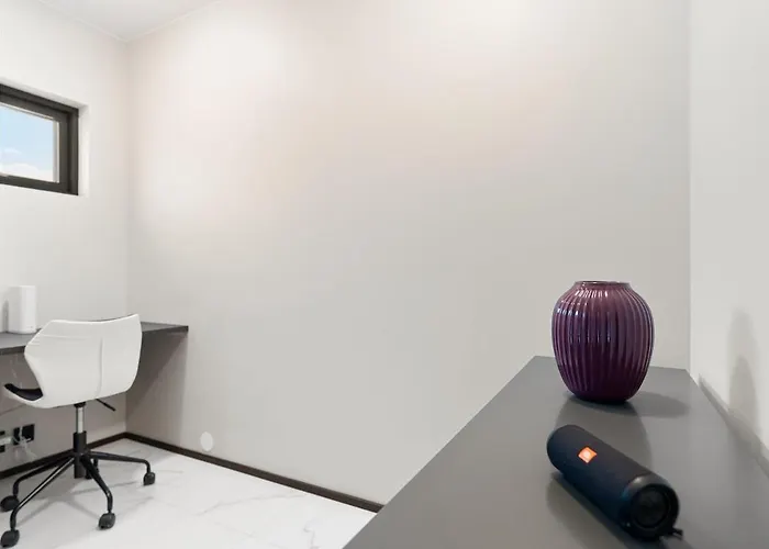 High-end With Private Rooftop And Sea Line *