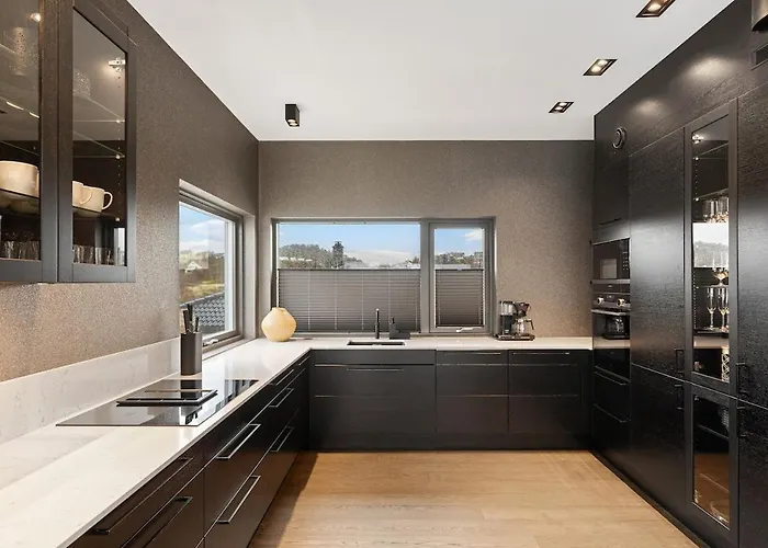 فيلة High-end With Private Rooftop And Sea Line