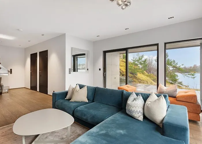 High-end With Private Rooftop And Sea Line *